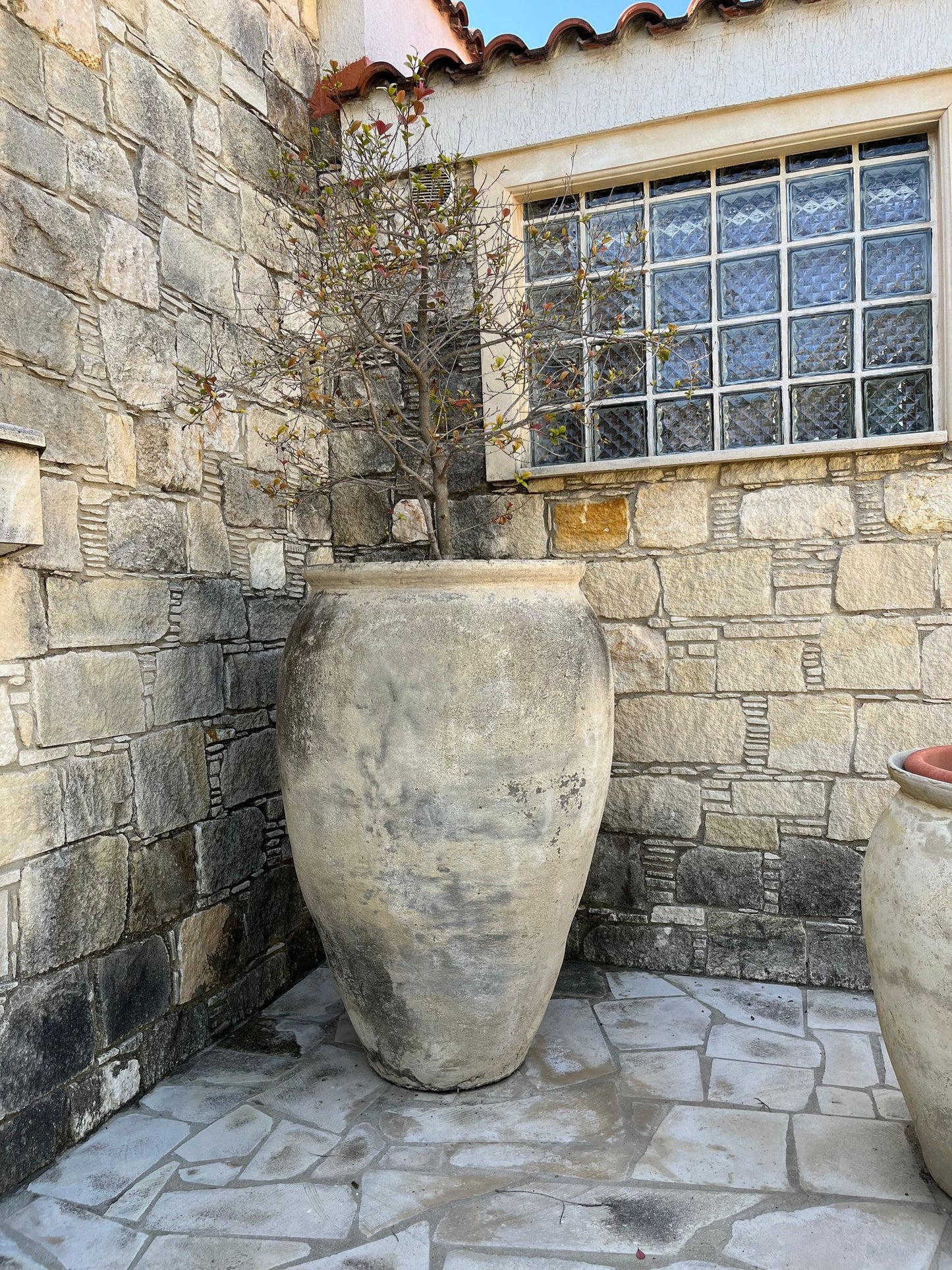 Titans Chalice Pot